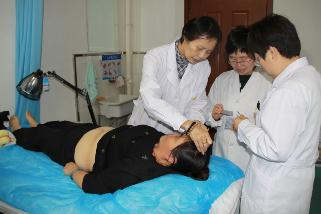 護國寺中醫醫院王麗平：能為老百姓服務是件很幸福的事！