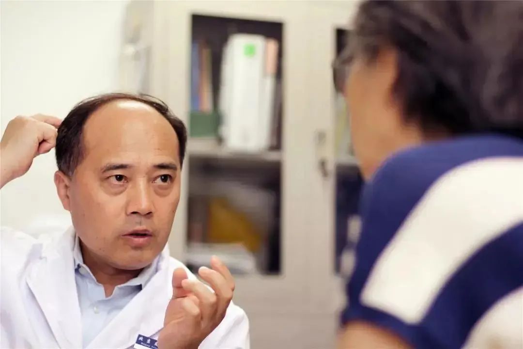 北京友誼醫院龔樹生:“叫醒”聽障患者的耳朵 北京友誼醫院龔樹生:“叫醒”聽障患者的耳朵