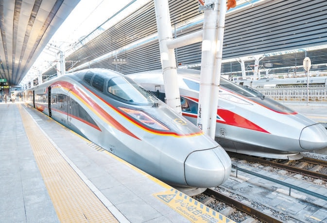 1月26日零時起，全國鐵路將實行新的列車運行圖。