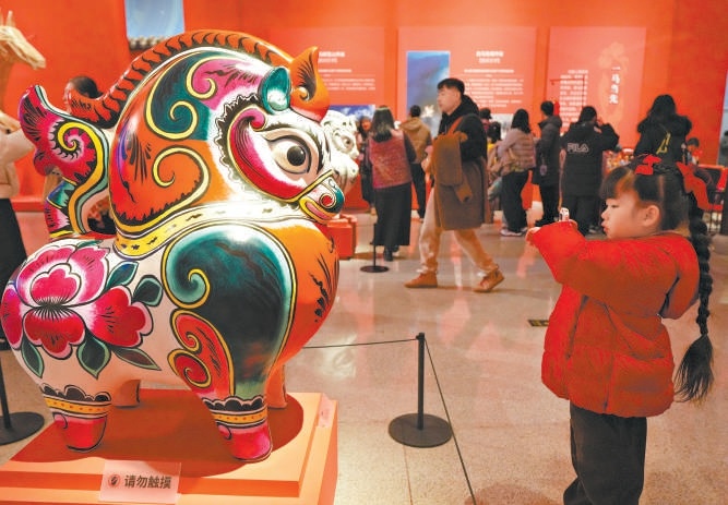 春節假期,中國非遺館內非遺項目集中展示,市民一次看個夠。 春節假期,中國非遺館內非遺項目集中展示,市民一次看個夠。