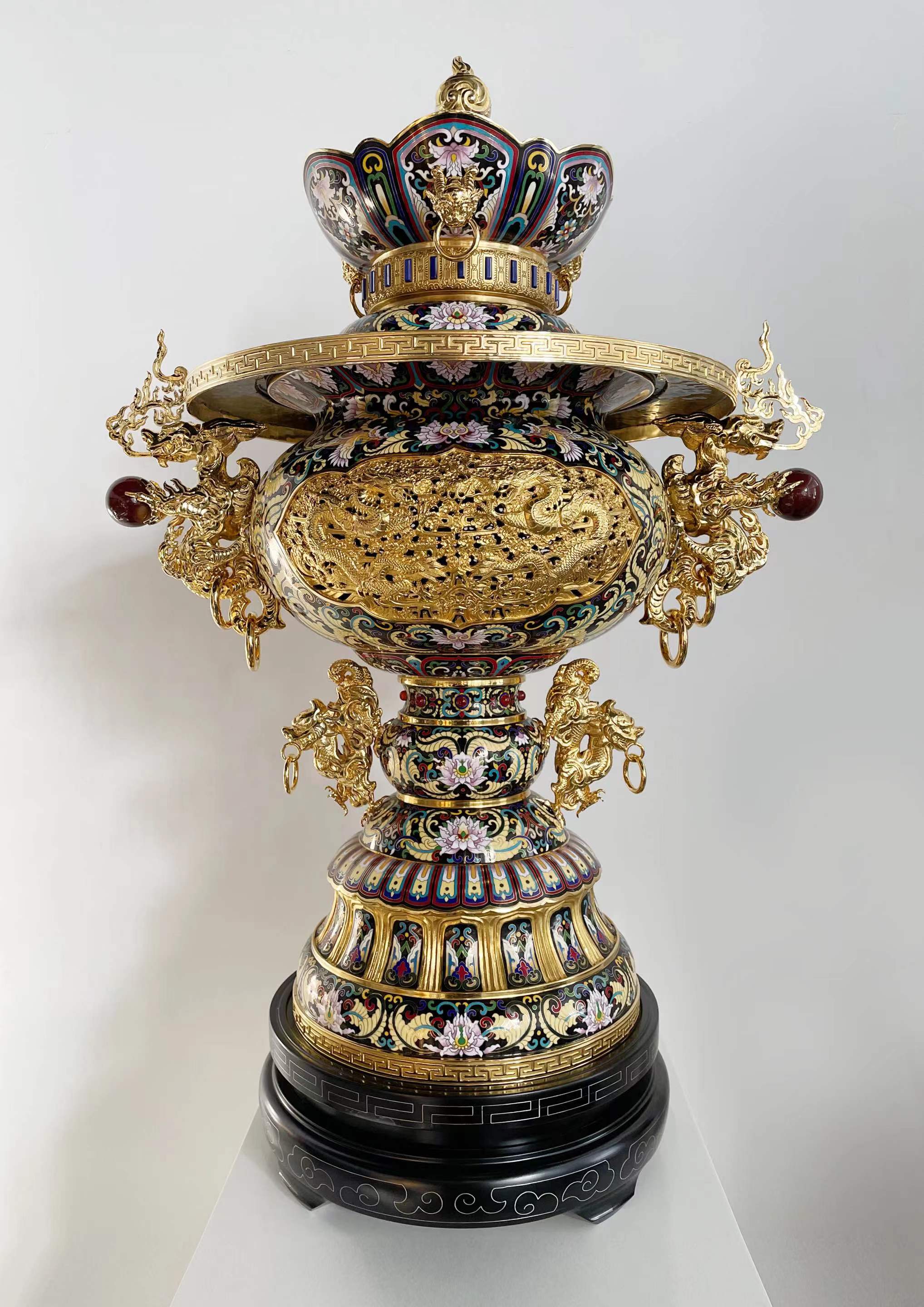 2.景泰藍製作技藝-華龍尊