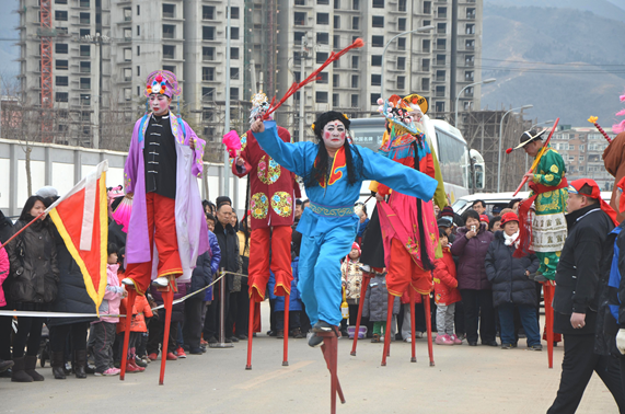 五裏坨高井村高蹺會