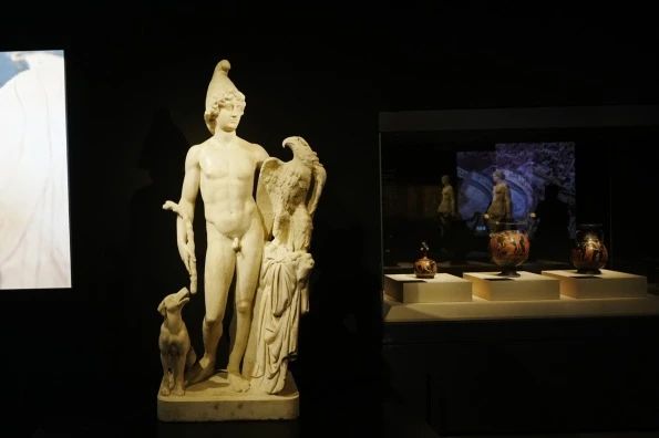 “龐貝神話——意大利那不勒斯國家考古博物館藏古希臘古羅馬珍品文物展”開幕式在國家典籍博物館舉行