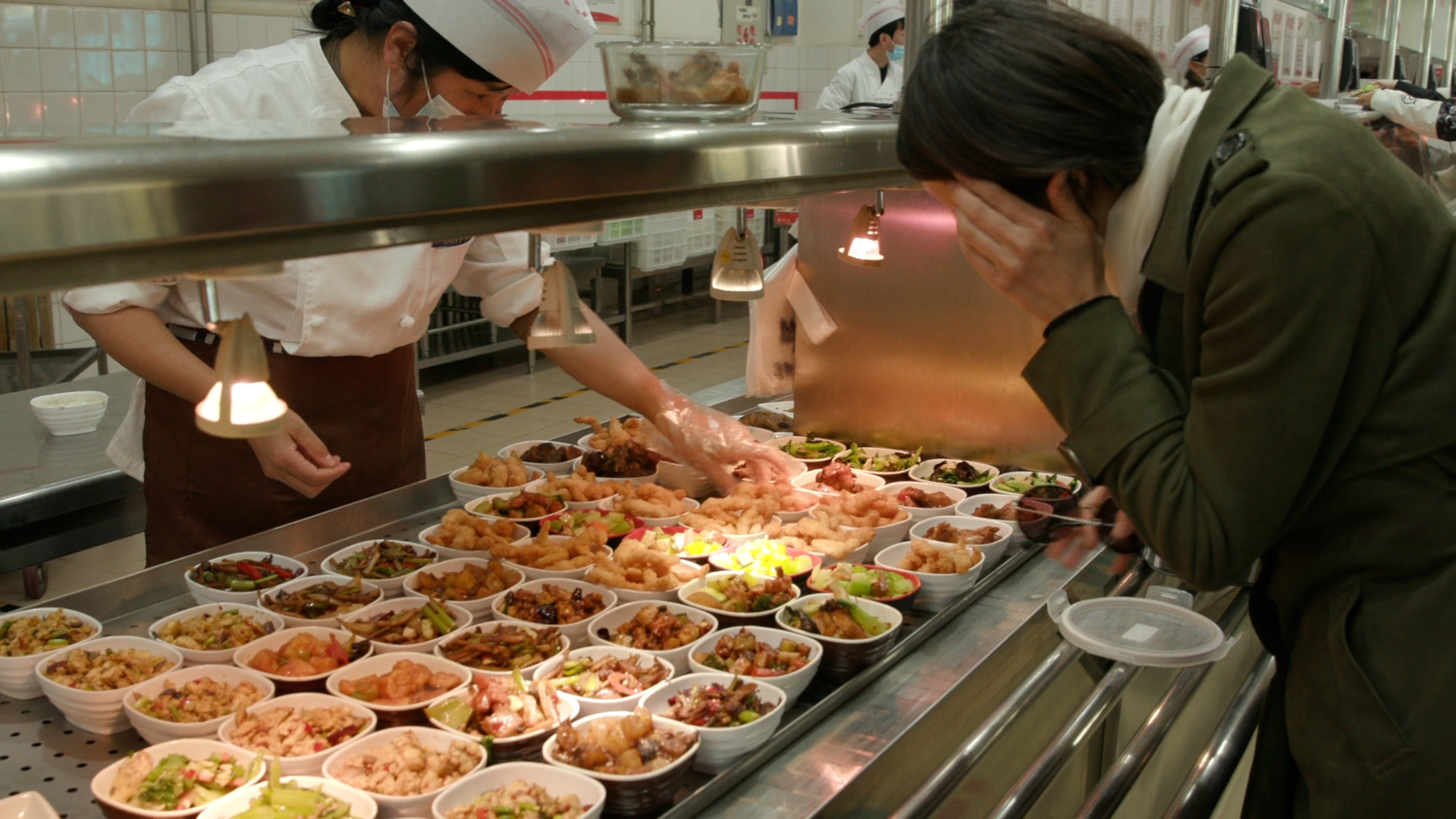 “厲行節約、反對浪費”