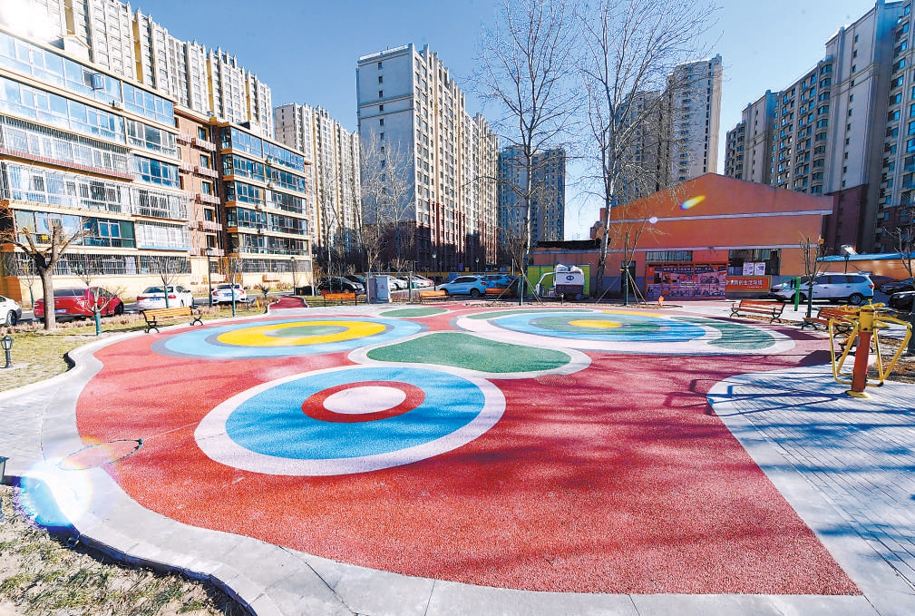 經過改造提升,北小園小區多了個漂亮的小廣場。 經過改造提升,北小園小區多了個漂亮的小廣場。