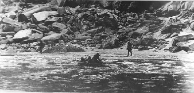 秘密交通員護送英國電訊專家林邁可過永定河